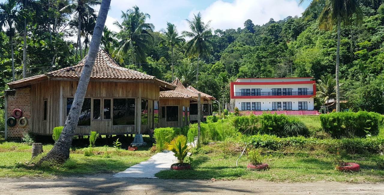 Revive Lampung Krui King Resort 外观 照片